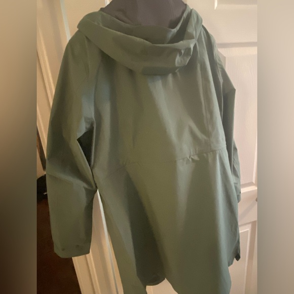 NEW!!! XL Ladies Woods Somervell Rain Jacket - Picture 14 of 14